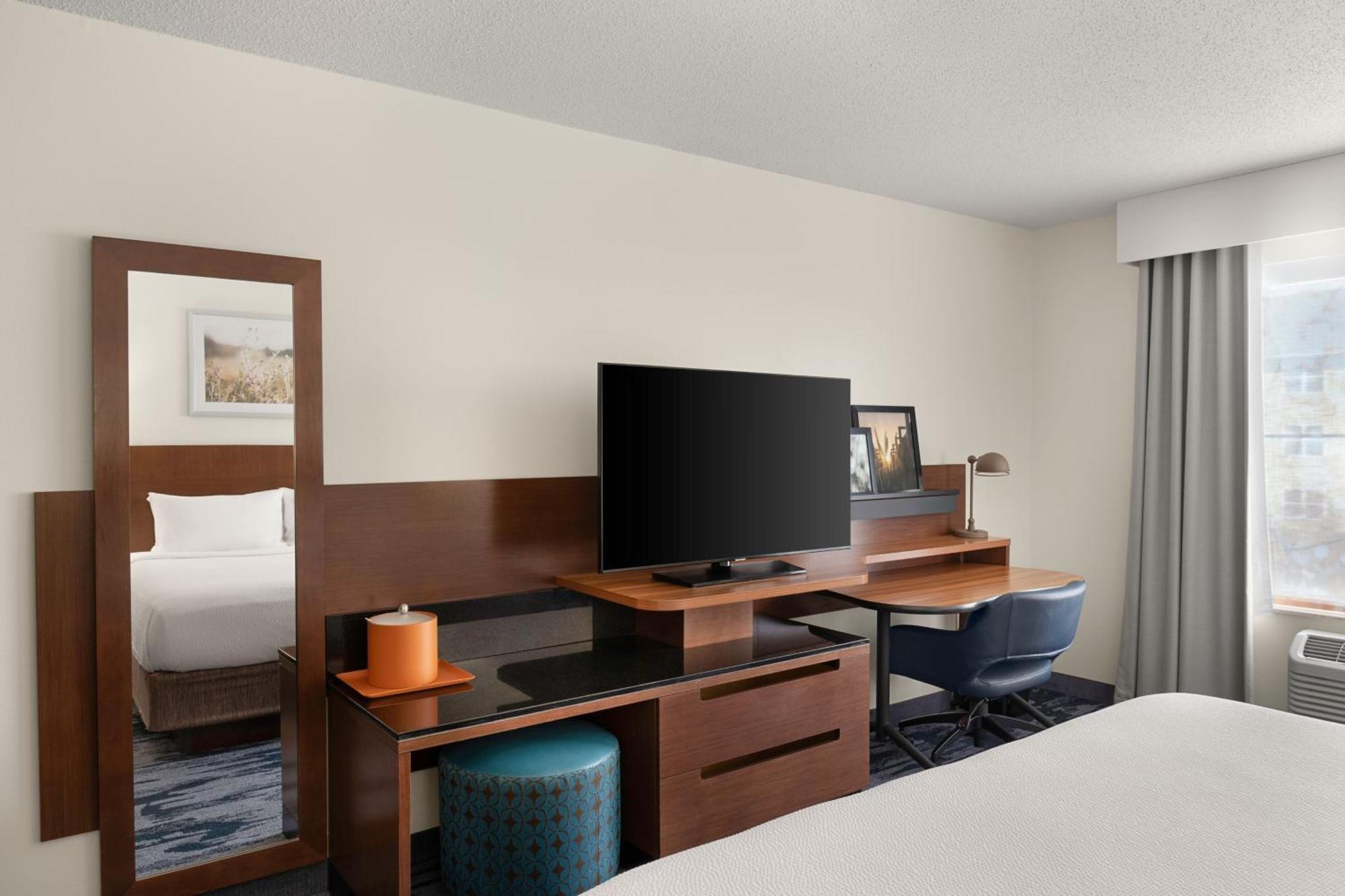 Fairfield Inn & Suites Naperville/Aurora Exterior photo