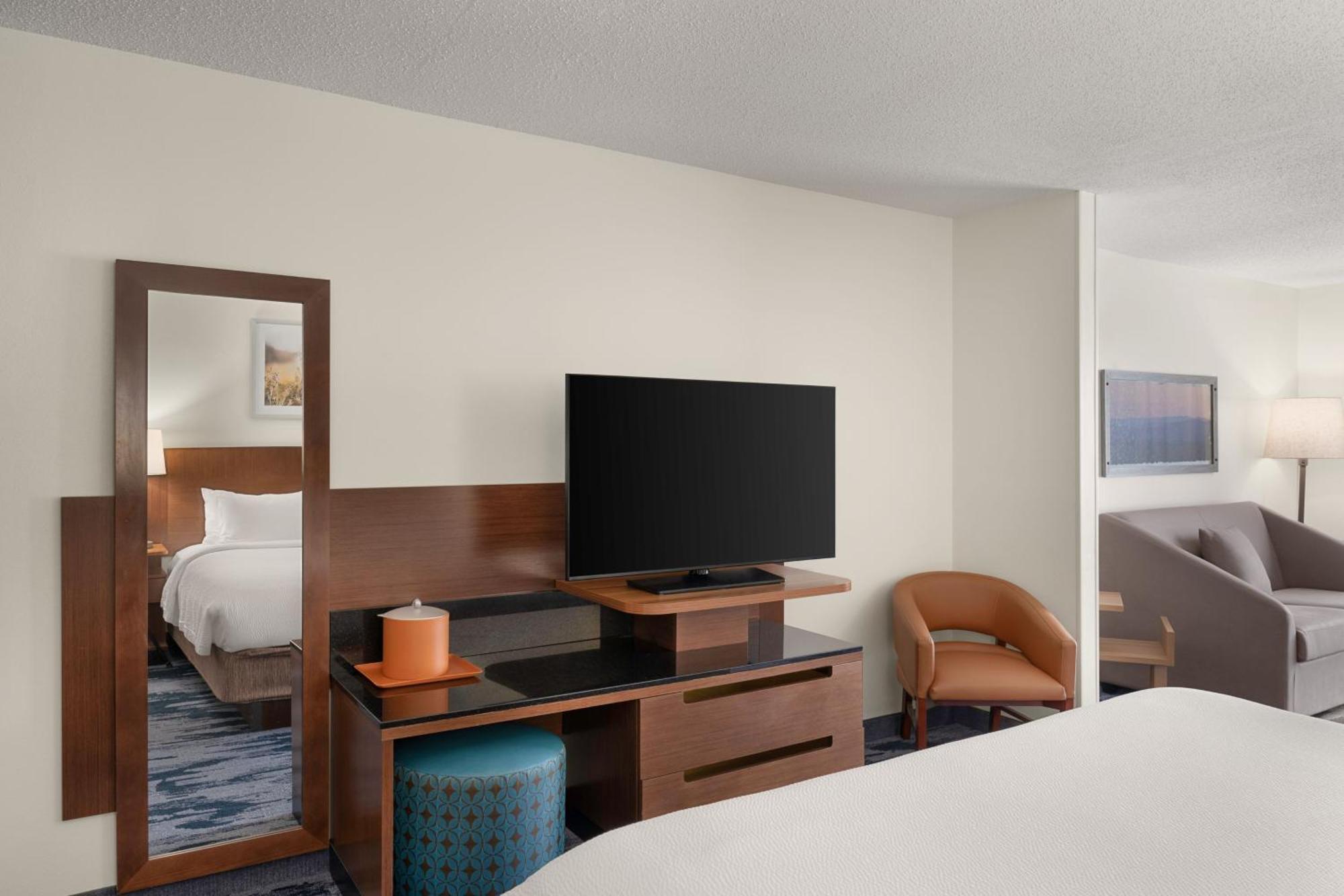 Fairfield Inn & Suites Naperville/Aurora Exterior photo